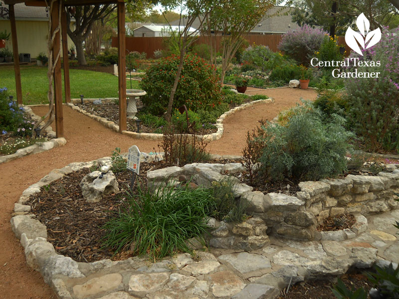 Paul Lofton Pflugerville reduced grass garden