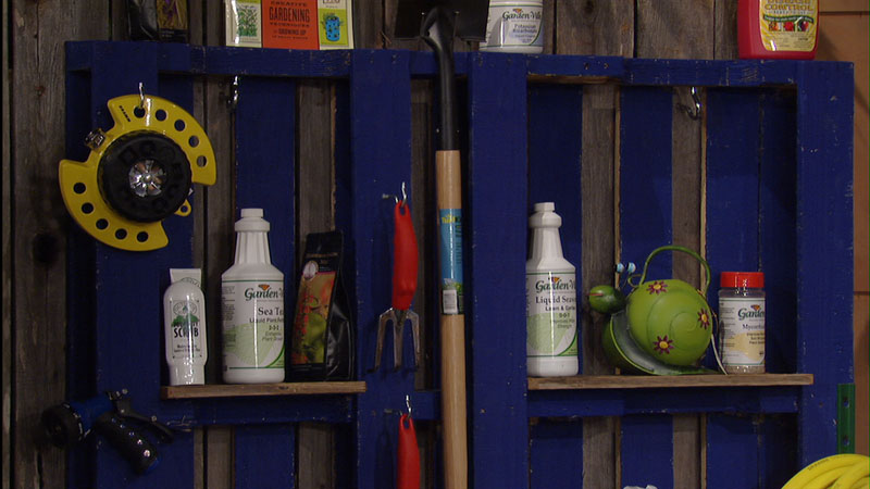 Recycled pallet tool storage Central Texas Gardener Recycled pallet tool storage Central Texas Gardener