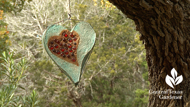 Hanging garden art heart Sol'stice Garden Expressions