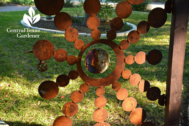 Artistic gate by Sol'stice Garden Expressions Artistic gate by Sol'stice Garden Expressions