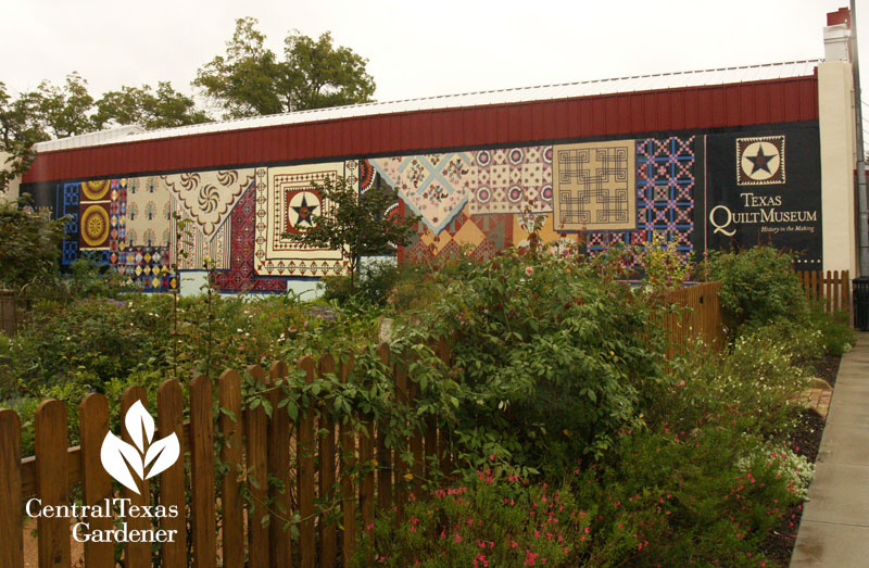 Duana Gill mural at Texas Quilt Museum Duana Gill mural at Texas Quilt Museum