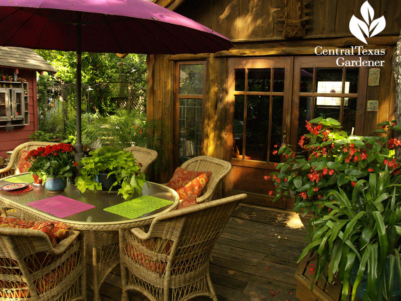 Lucinda Hutson's outdoor dining room central texas gardener 
