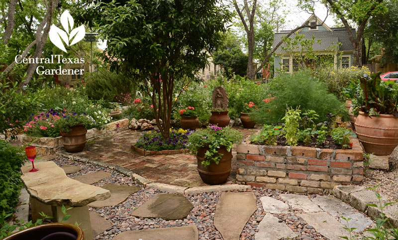 front courtyard and raised vegetable bed Lucinda Hutson Central Texas Gardener