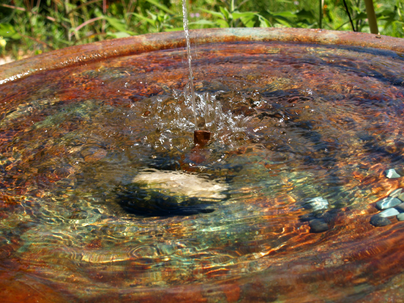 Birdbath with copper fountain tube Birdbath copper fountain tube