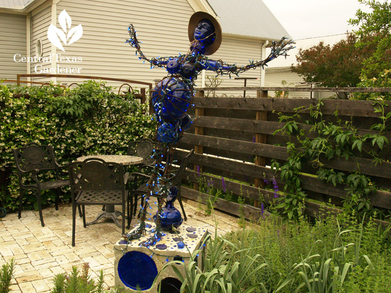 blue bottle lady garden art Hutto Central Texas Gardener blue bottle lady garden art Hutto Central Texas Gardener