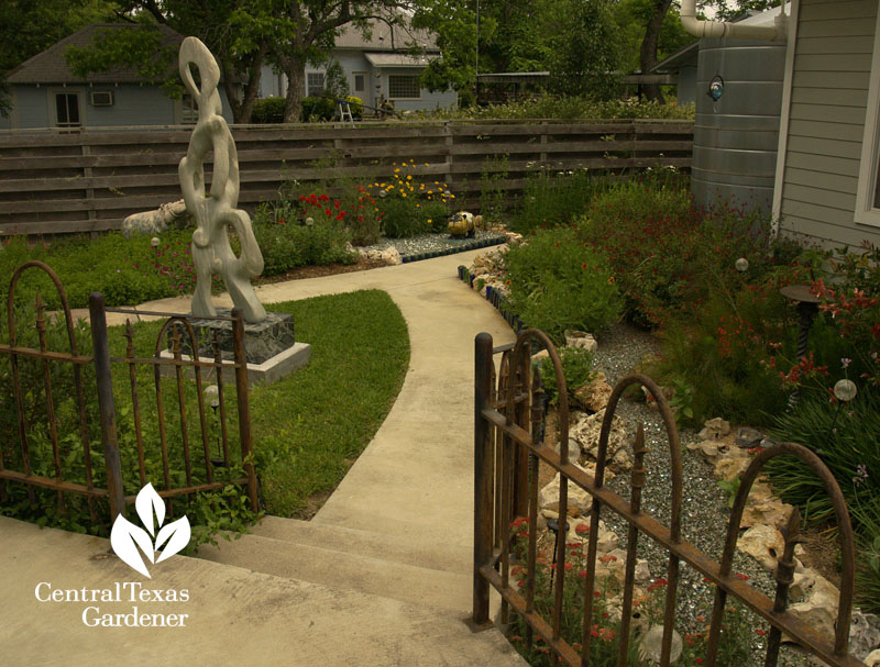 art garden Hutto Central Texas Gardener