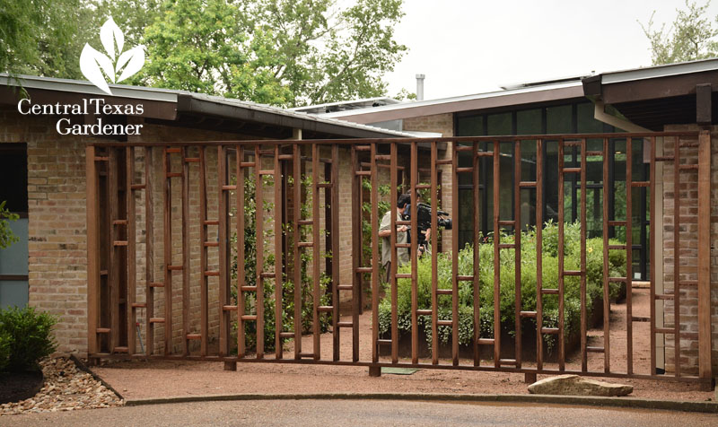 courtyard garden gates Central Texas Gardener