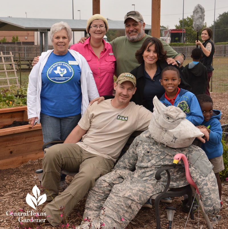 Fort Hood veterans, volunteers community garden Central Texas Gardener