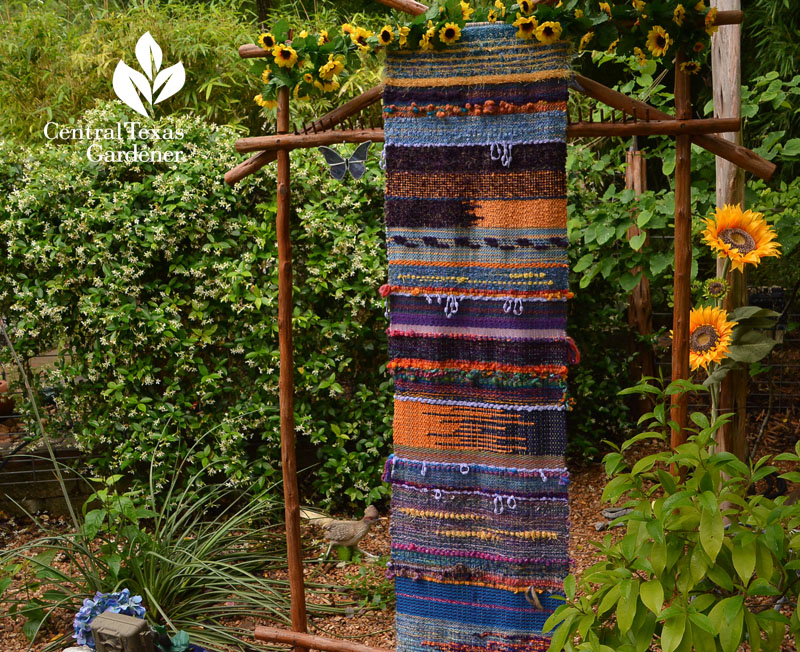 yarn weaving garden art Central Texas Gardener