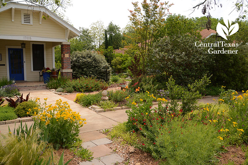 Put The Plus Into Small Gardens Central Texas Gardener - Texas Style Decorating Ideas