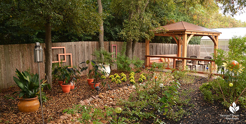 dry creek bed Ellen and Rick Bickling Central Texas Gardener
