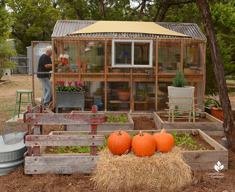 portable greenhouse Kay Angermann Julie Nelson garden Central Texas Gardener