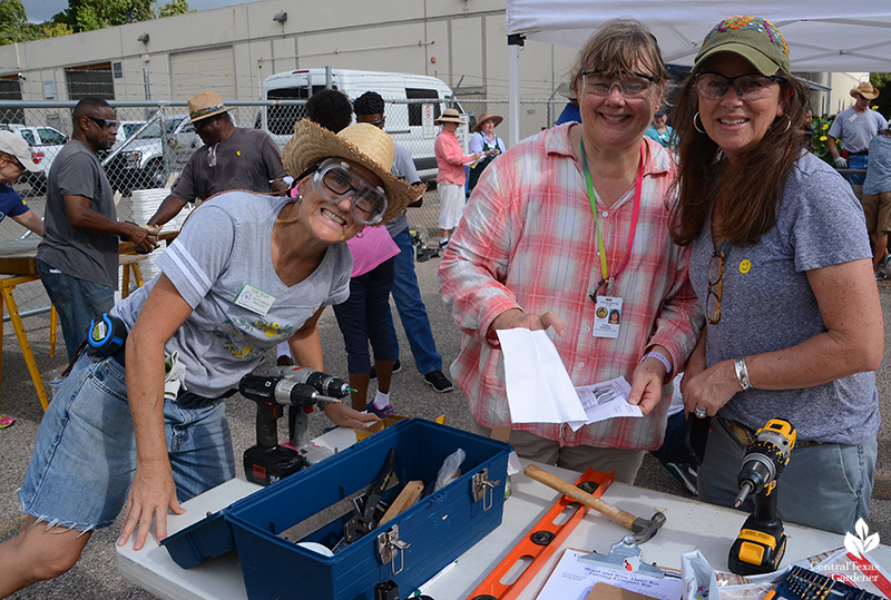 Travis County Master Gardeners Julie Nelson Sheryl Williams Cat Jones Central Texas Gardener