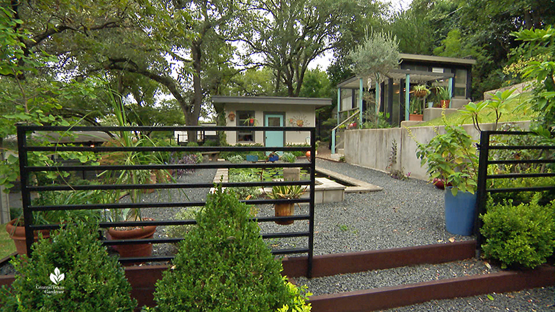 formal pond gravel parterre charming shed Dujon Harper garden