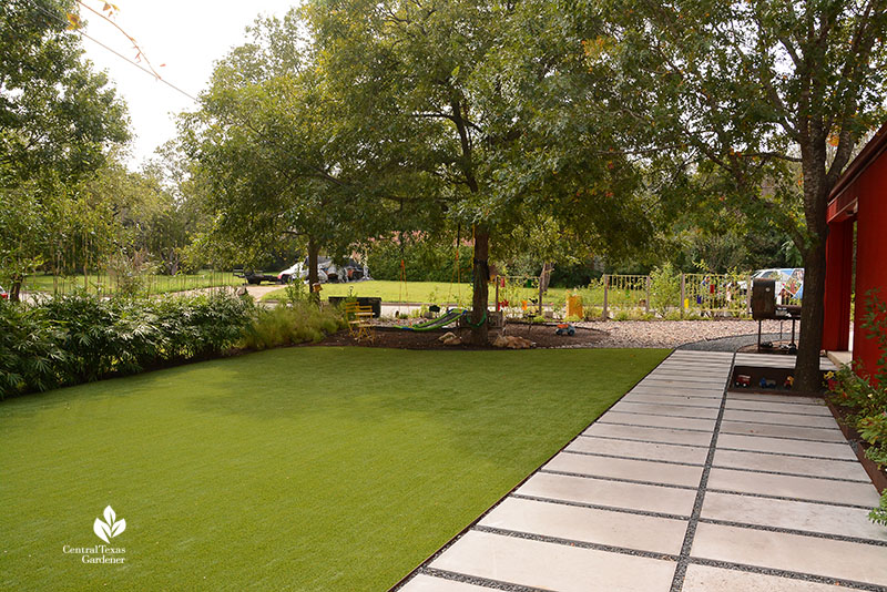 Lueders pavers artificial turf lawn