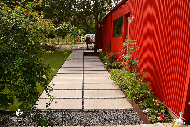 Lueders pavers alongside house