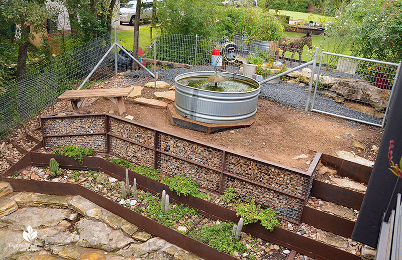 metal mesh embankment terracing