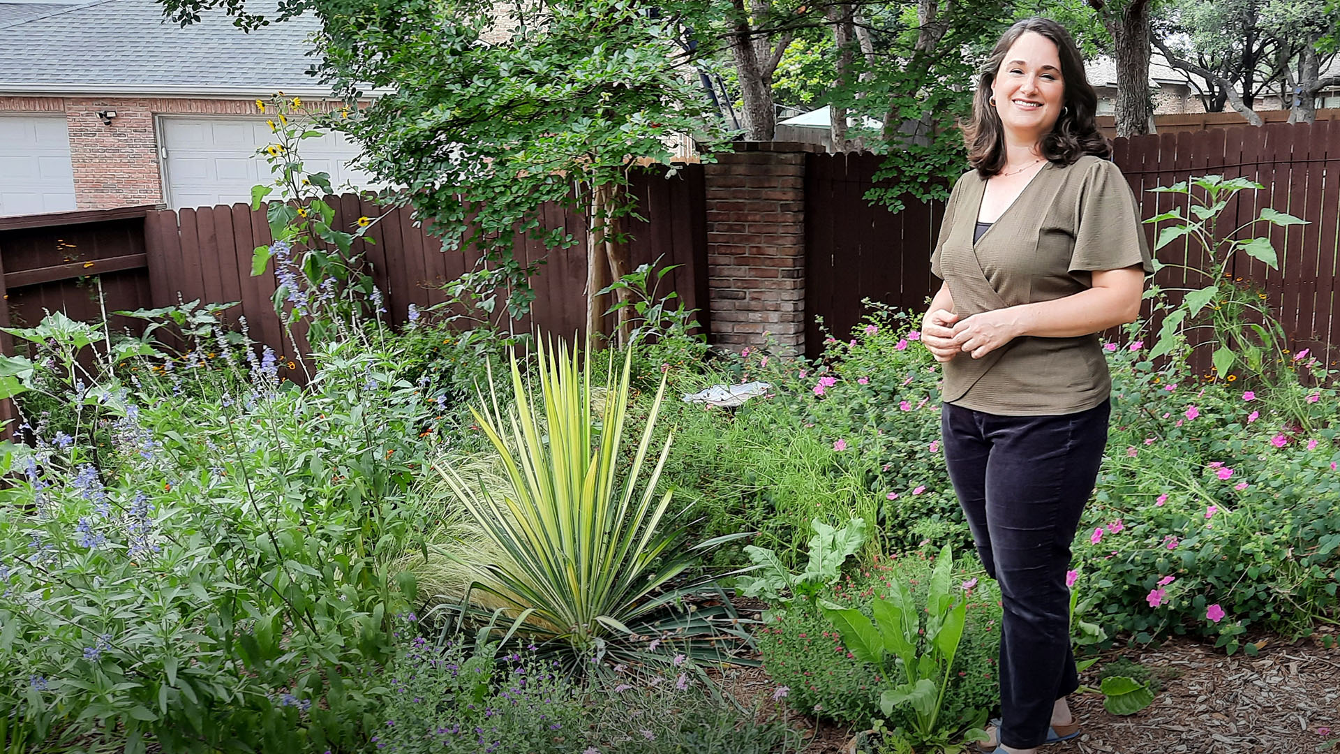 GARDEN ALEXA VOLPE